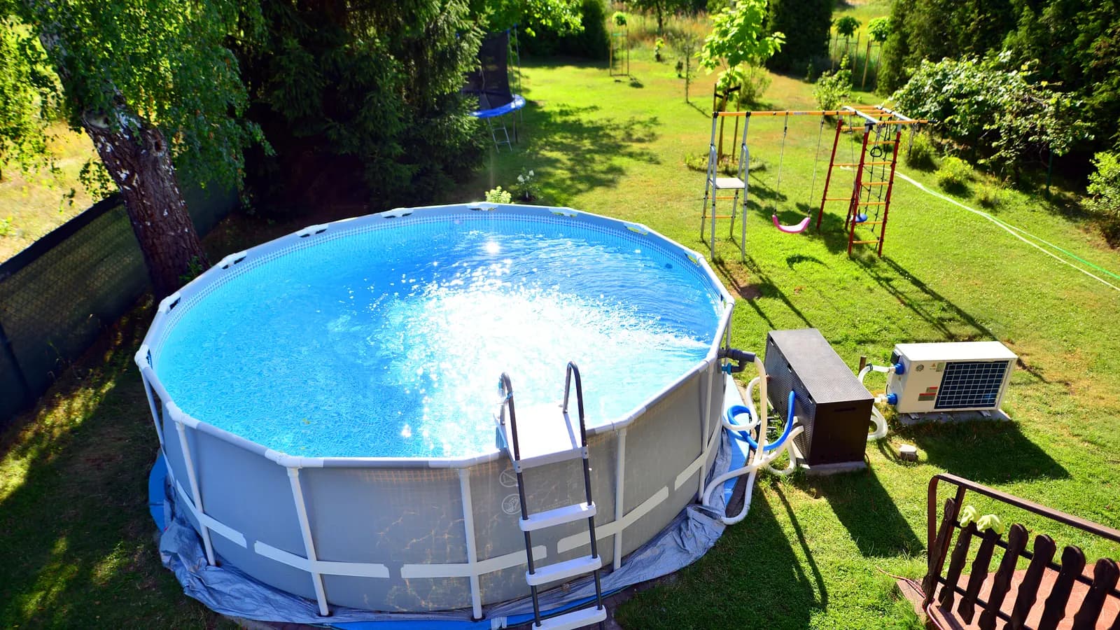 Raccords d'une piscine tubulaire ronde