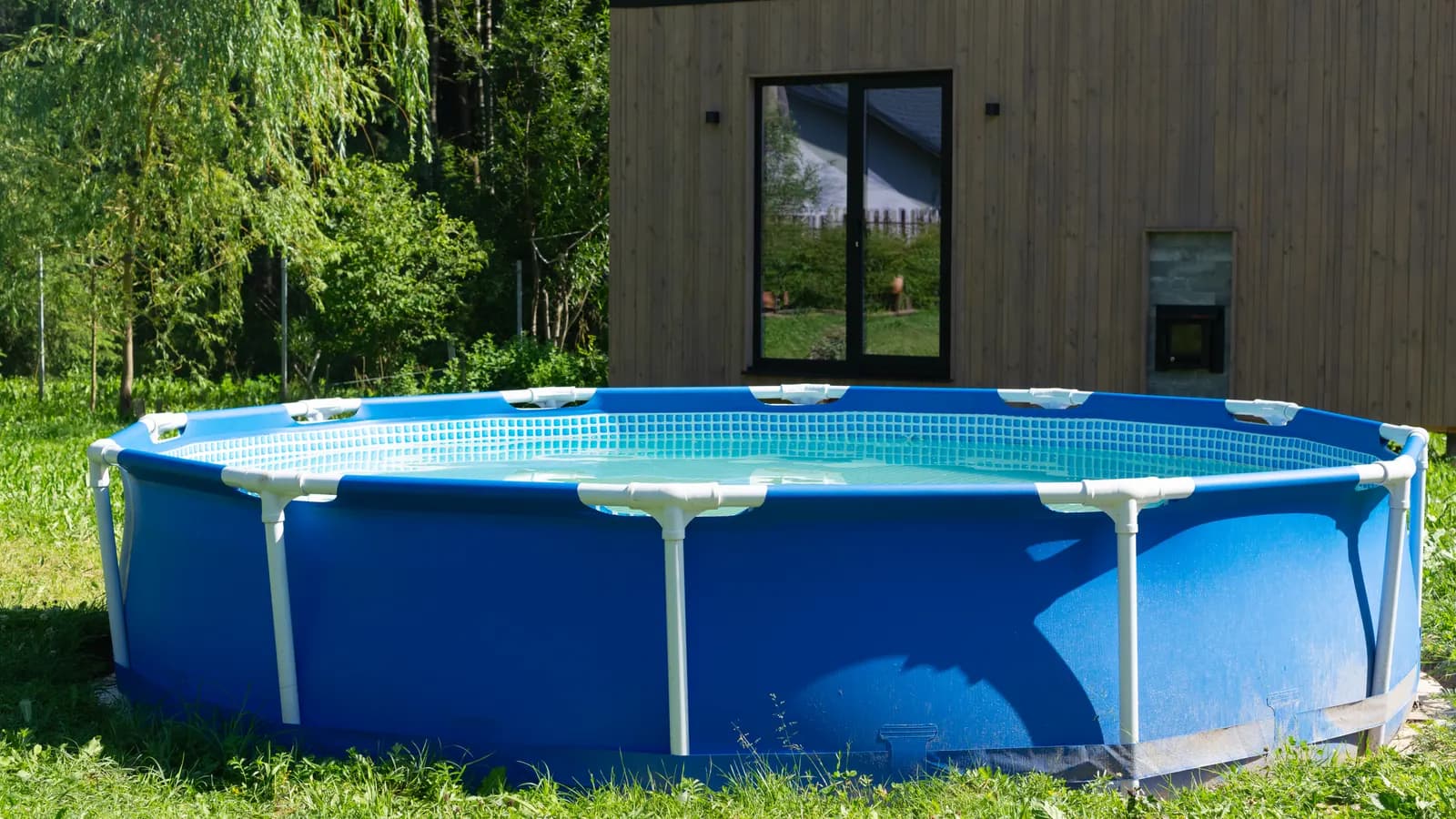 Piscine tubulaire ronde avec pompe à cartouche