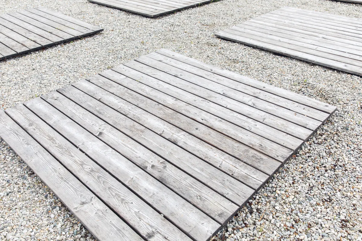 Support et installation d'un sauna extérieur