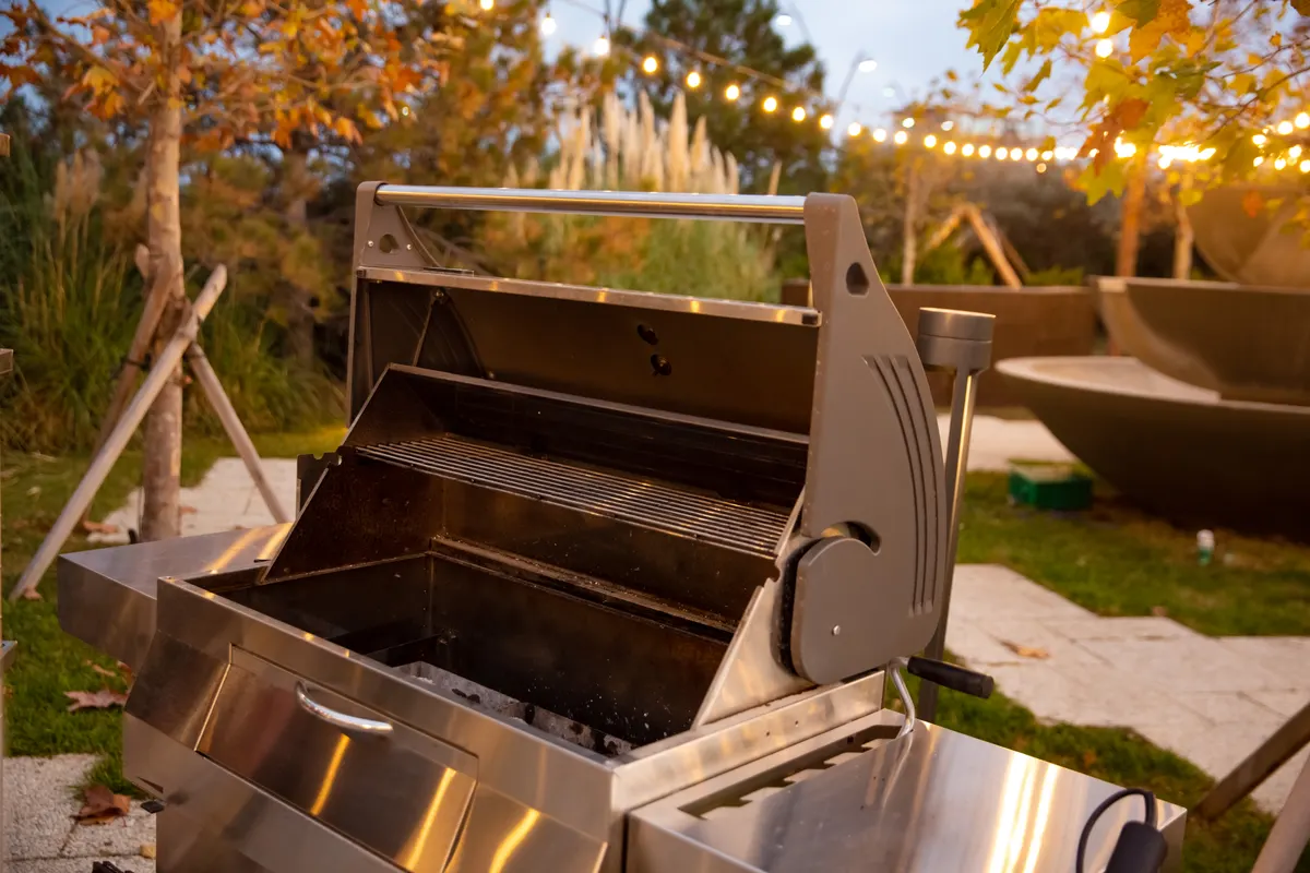 Rangement sec et ventilé d'un barbecue en hiver